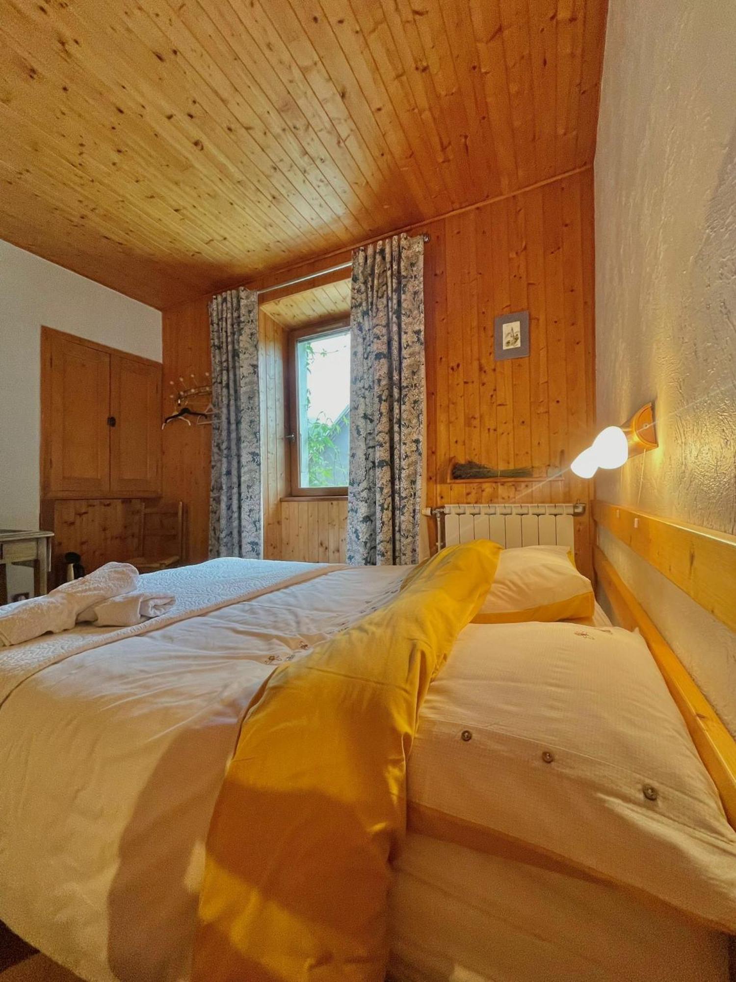 La Tourtette Bed and Breakfast Saint-Étienne-en-Dévoluy Eksteriør billede